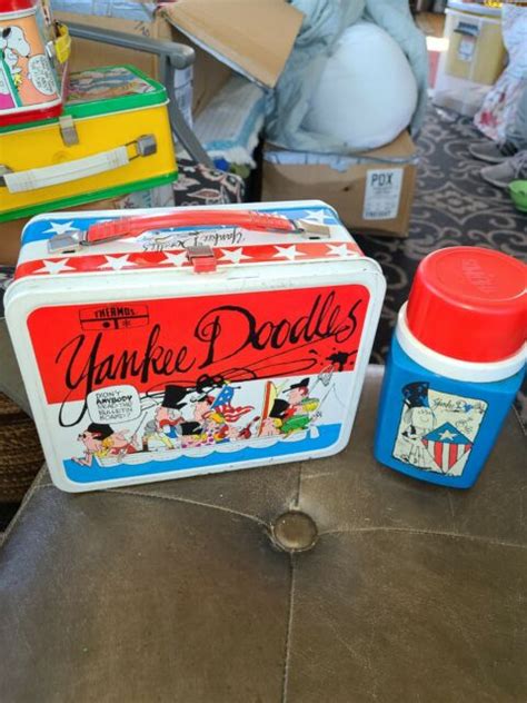 yankee foodle.metal lunch box|Vintage 1972 YANKEE DOODLE Metal Lunch Box with Thermos.